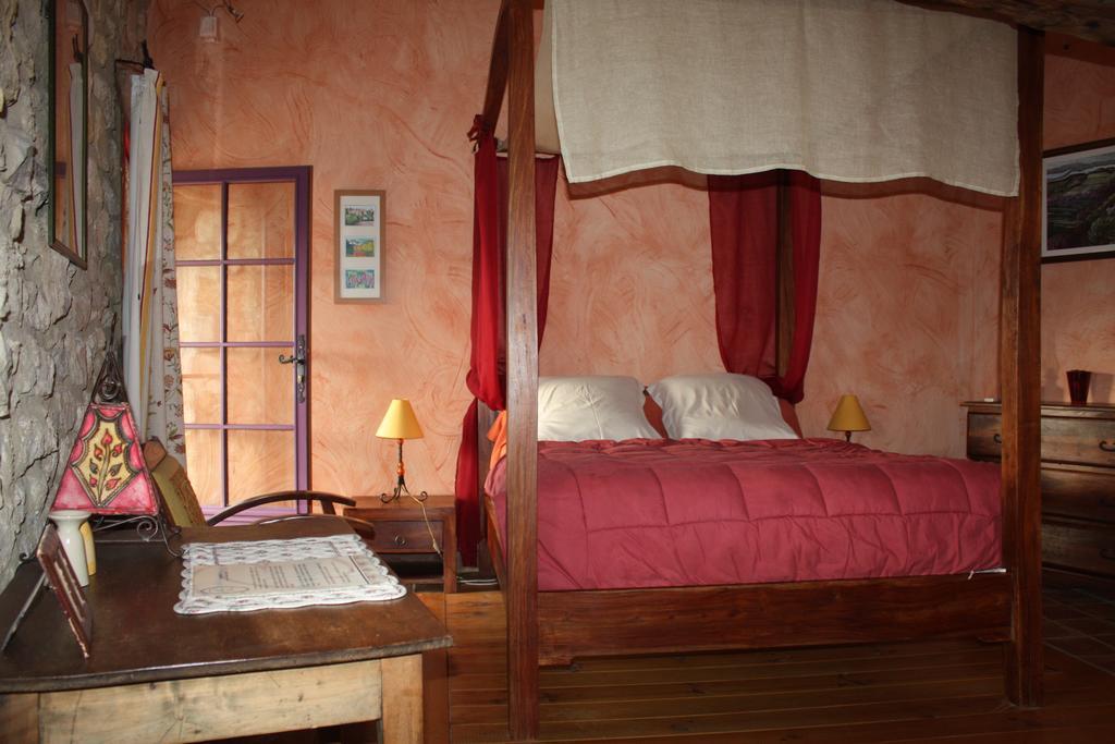 Bed and Breakfast Domaine De Peyre Brune à Beaulieu  Extérieur photo